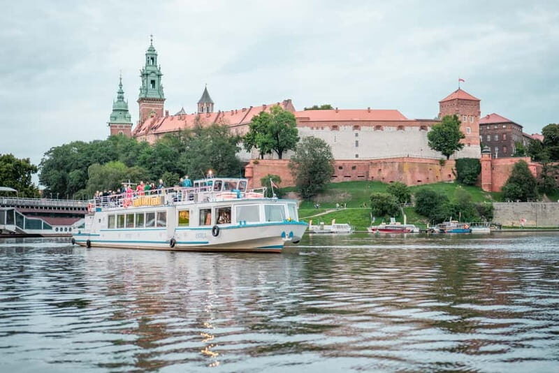 Krakow: Private Evening Boat Tour - Key Points