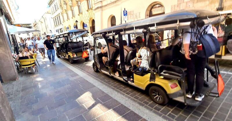 Krakow: Private Panoramic Tour by Golf Cart with Audio Guide - A Closer Look at the Tour Itinerary