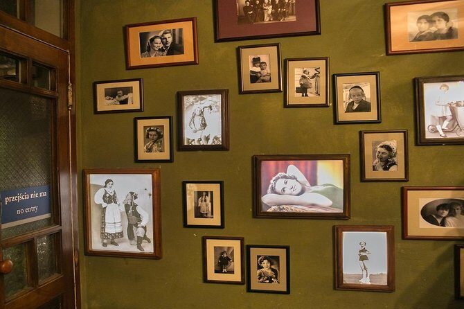 Krakow Schindler's Factory Guided Tour with Admission Ticket - In-Depth Look at the Tour Experience