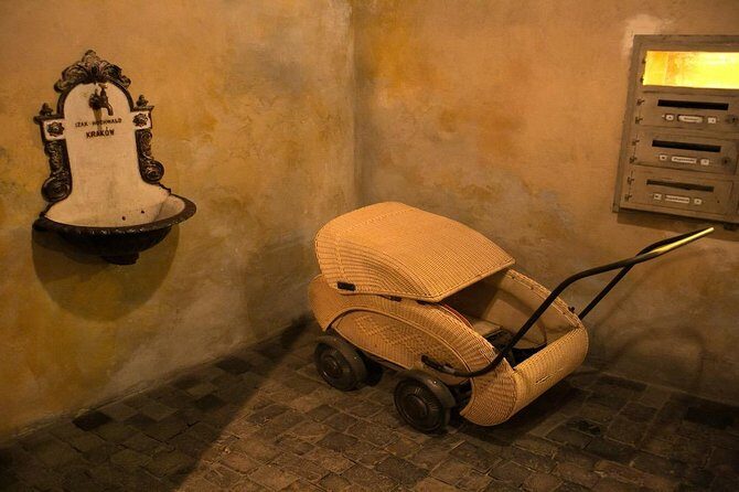 Krakow Schindler's Factory Guided Tour with Admission Ticket - FAQs