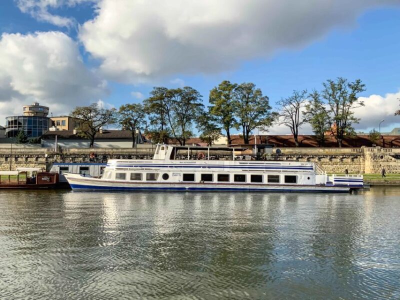 Krakow: Sightseeing Cruise by Vistula River - Key Points: