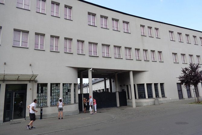 Krakow: Skip the line Oskar Schindlers Museum Private Tour - Frequently Asked Questions