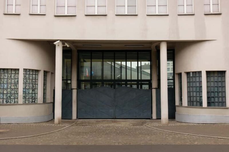 Kraków: Skip-the-Line Schindler Factory Museum Entry Ticket - Key Points