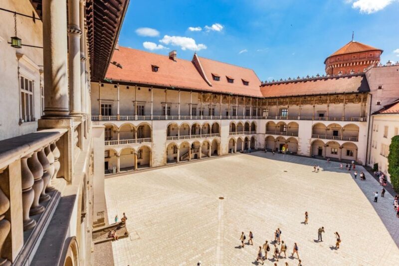 Krakow: Skip-the-Line Wawel Castle and Hill Guided Tour - Key Points