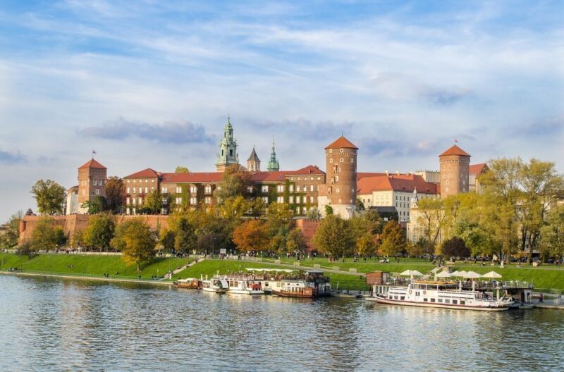 Krakow: Skip-the-Line Wawel Castle and Hill Guided Tour - Who Will Love This Tour?