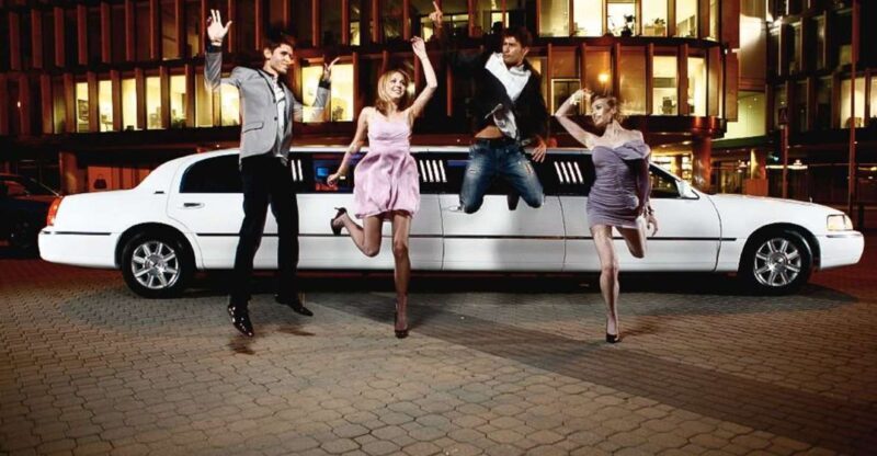 Kraków: VIP Limo Party Tour with Drinks & Club Entry - What to Expect from the Kraków VIP Limo Party Tour