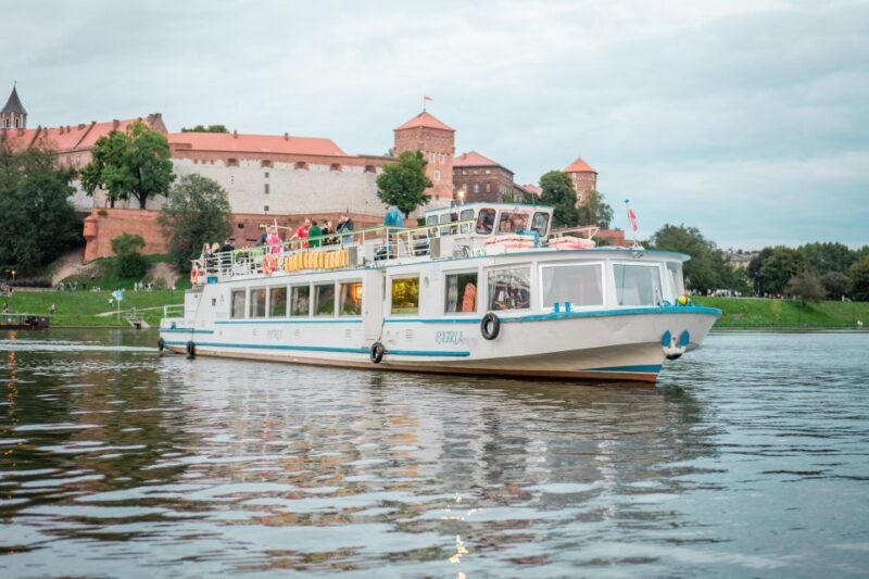 Krakow: Vistula River Panoramic Boat Tour - Key Points