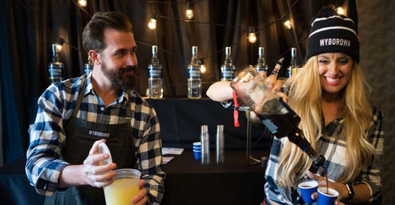 Krakow: Walking Tour and Liqueur Tasting with Local Guide - Exploring Krakow’s Historic Streets