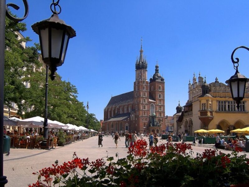 Krakow: Walking Tour and Liqueur Tasting with Local Guide - FAQ