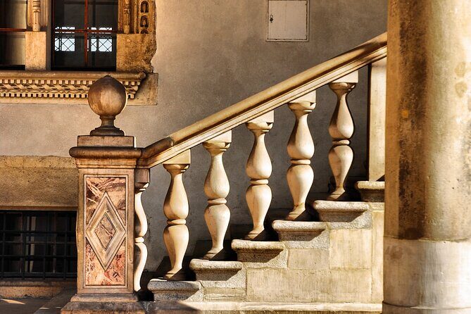 Krakow: Wawel Castle & Cathedral Guided Tour - FAQs