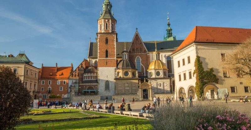 Krakow: Wawel Castle, Cathedral, Salt Mine, and Lunch - FAQ