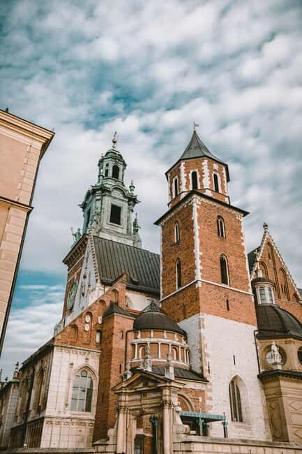 Krakow: Wawel Guided Tour  Cathedral and/or Castle - What to Expect from the Tour