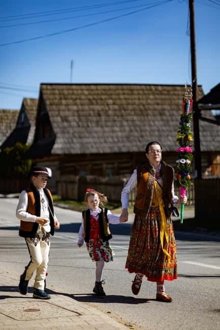 Krakow–Zakopane: Cable Car, Chocholow Baths, Cheese & Vodka - When the pools are packed: how to get your money’s worth