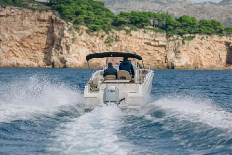 Krk: Rent a Boat Atlantic 750 open - The Booking Process and Practicalities