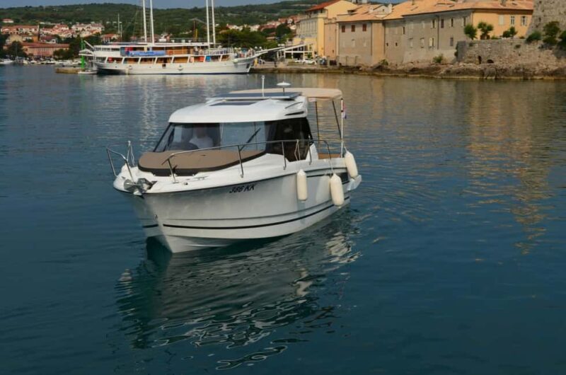 Krk: Rent a boat Merry Fisher 795 386kk - Key Points