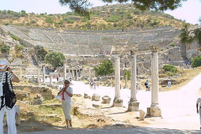 Kusadasi Port Private Ephesus Tour with LUNCH - Exploring Ephesus in Comfort and Style