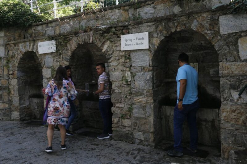 Kusadasi: Private Ephesus Day Trip with Pickup and Drop-off - What Makes This Tour Stand Out
