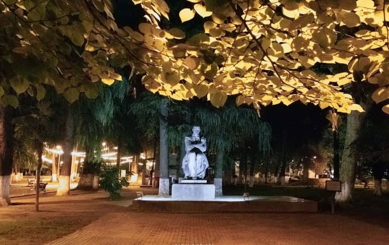 Kutaisi: Historic Walking Tour with Guide, 3 Hours - Who Is This Tour Best For?