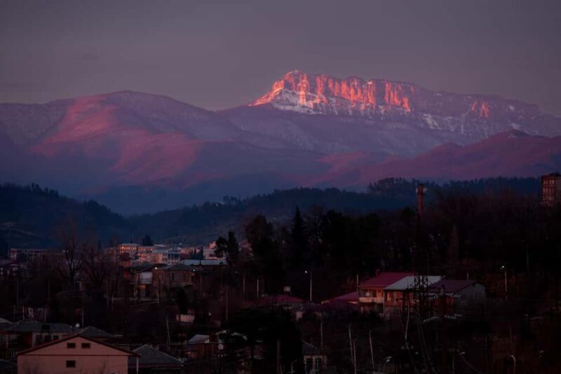 Kutaisi: Khvamli Mountain, Green Lake & Museum - Key Points