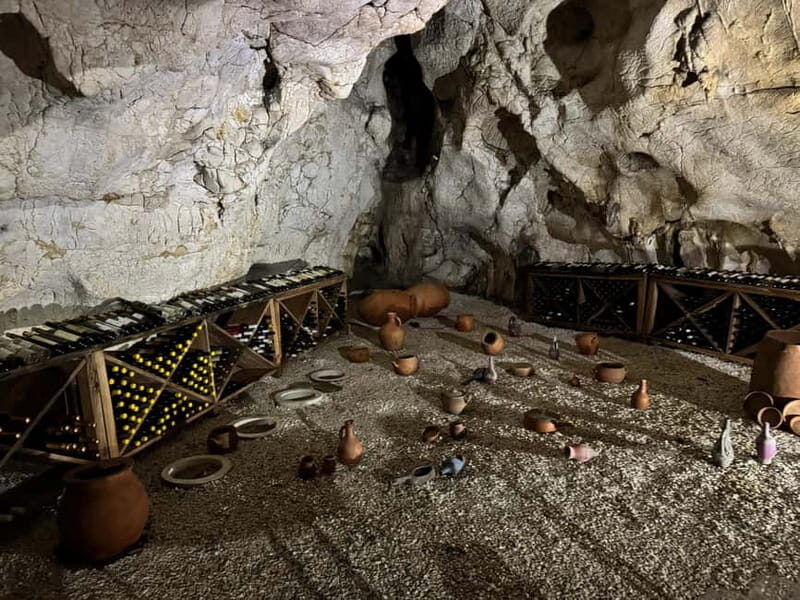 Kutaisi: Sataplia, Tskaltubo Town and Tetra Cave - Key Points