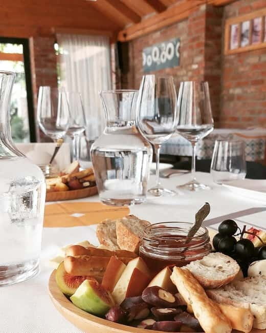 Kutaisi uncorked: Wine Tasting at a local Family Home - Why This Tour Works for Travelers