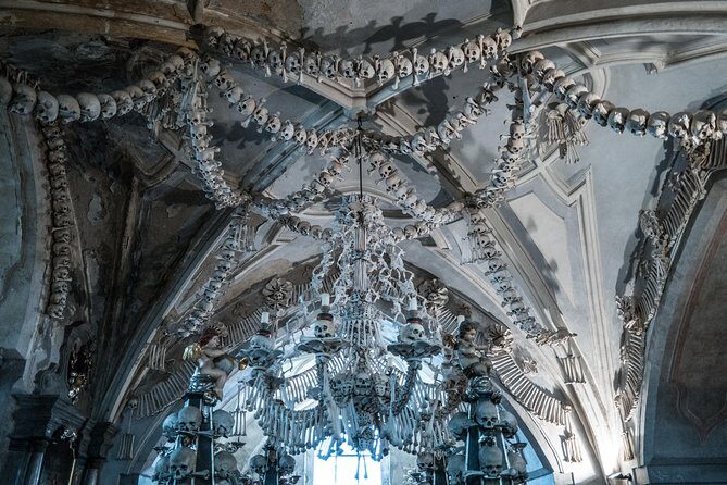 Kutna Hora Private day trip from Prague with lunch, admission and local treat - Key Points