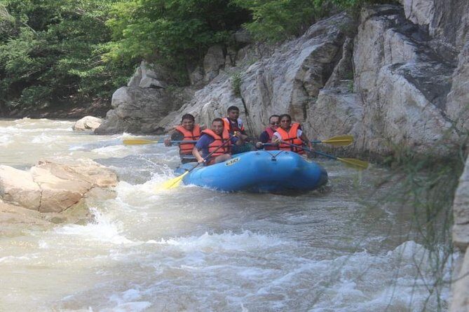 La Bocana Whitewater Rafting Experience: Low Difficulty - What’s Included and What You Need to Know
