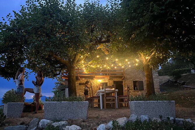 La 'Dolce Vita' Hike to Mountain House with Lake View Aperitivo - FAQs