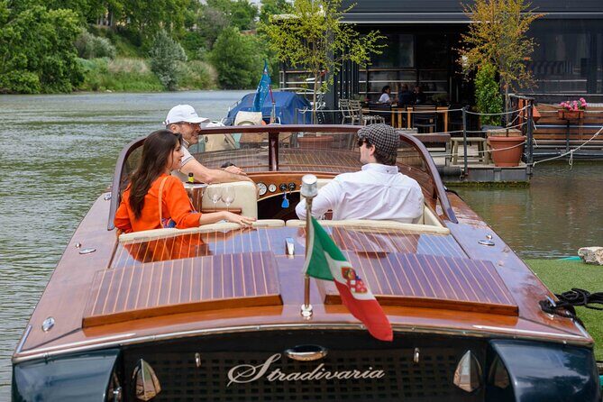 La Dolce Vita: Private Luxury Boat Ride in the Eternal City - A Detailed Look at the Private Rome Boat Tour