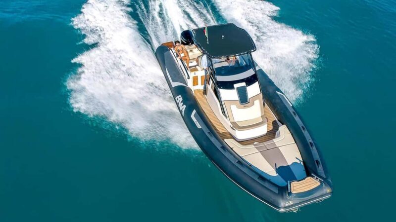 La Maddalena: island tour with aperitif and brunch on board - Key Points