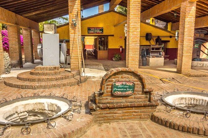 La Noria Village and Los Osuna Tequila Experience. - FAQ