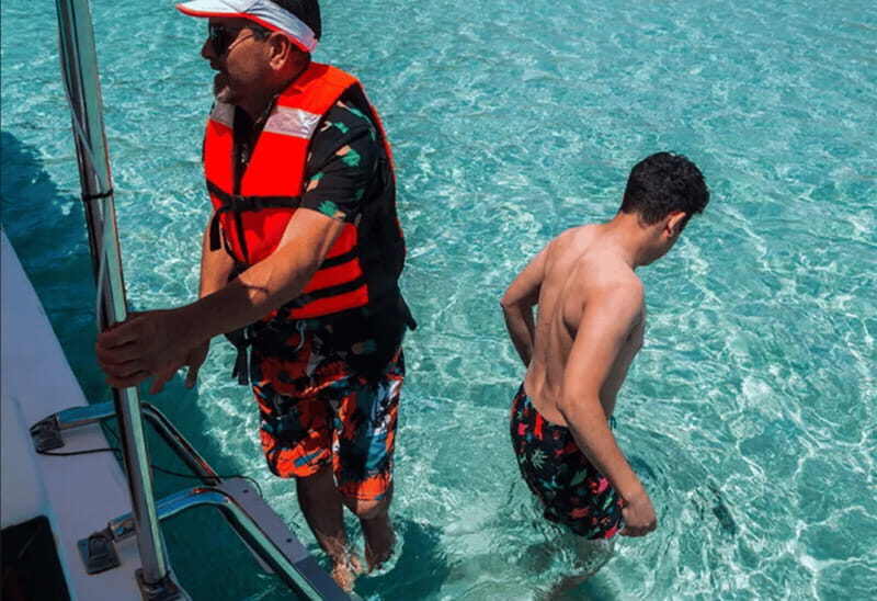 La Paz: Boat ride to Espiritu Santo island and sloop - Key Points