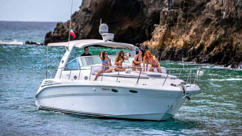 La Paz: Day Cruise & Snorkelling (w/sea lions) Food & Drinks - Food, Drinks, and Comfort