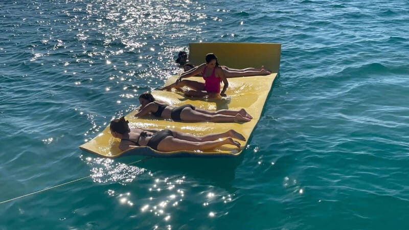 La Paz: Espiritu Santo Island and Balandra Bay Day Cruise - Who Is This Tour Best For?