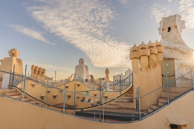 La Pedrera Guided Tour with Fast Track Access - Key Points