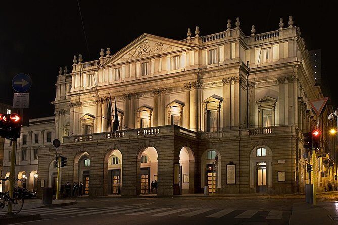 La Scala Theatre and Museum Tour in Milan With Private Guide - Additional Considerations