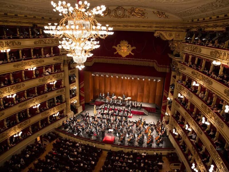 La Scala's Secrets: Explore Iconic Opera & Rich History - Who Should Consider This Tour?