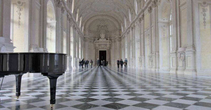 La Venaria Reale Entry Ticket and Hop-on Hop-off Bus Tour - Key Points