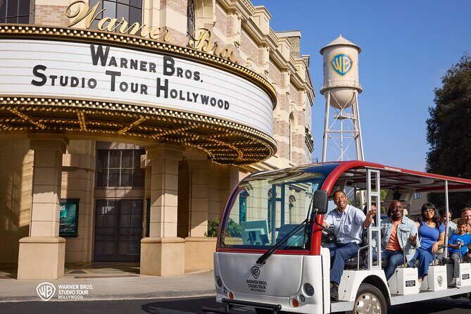 LA: Warner Bros. Studio Hollywood & Hop-On Hop-Off Package - Exploring Los Angeles with the Hop-On Hop-Off Bus