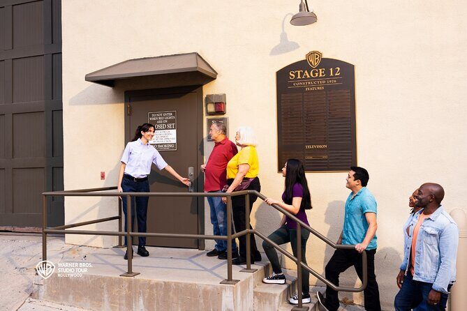 LA: Warner Bros. Studio Hollywood & Hop-On Hop-Off Package - FAQ