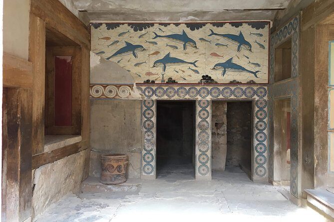 Labyrinth of Knossos Skip-the-Line Ticket with Tour Guide - Who Will Love This Tour?