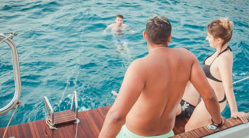 Lady Sunshine Luxury Boat Private Tour, 3, 4, 6 or 8 hours - Who Should Consider This Tour?