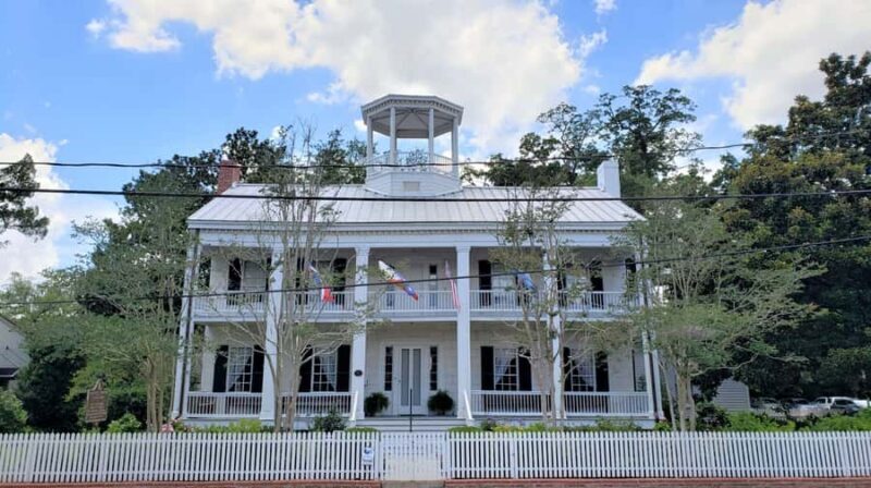 Lafayette: Cajun History & Folklore Walking Tour - Key Points