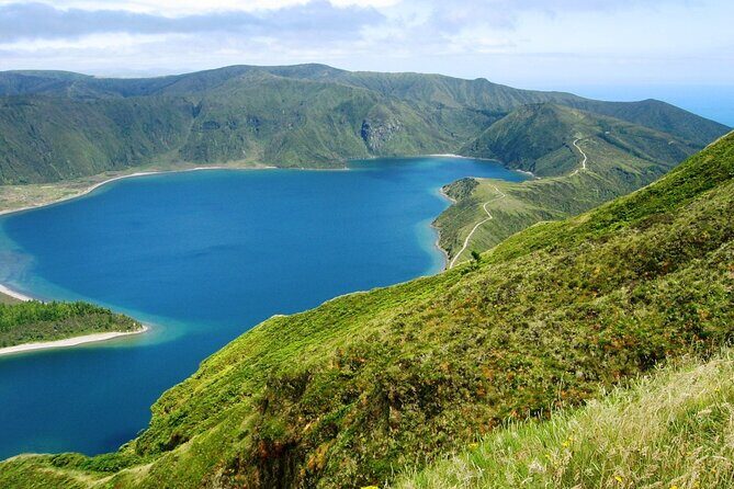 Lagoa do Fogo: Private Scenic Walking Tour - Whats Included and Whats Not