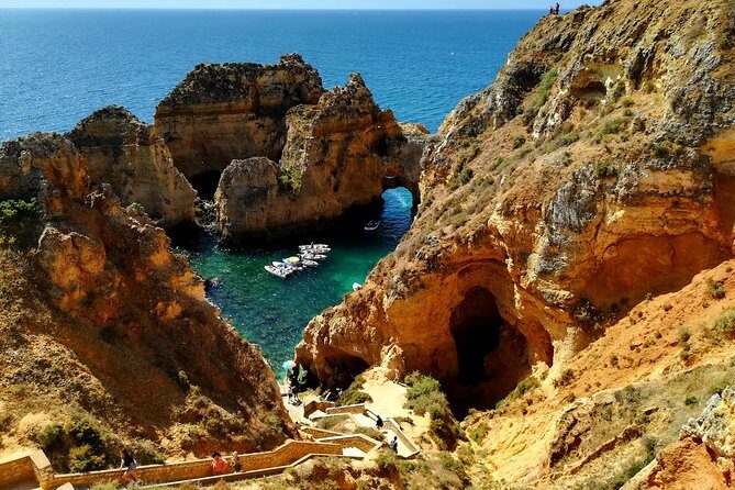 Lagos and Sagres Premium - Shared small group > VTours Algarve - FAQs about the Lagos and Sagres Premium Tour
