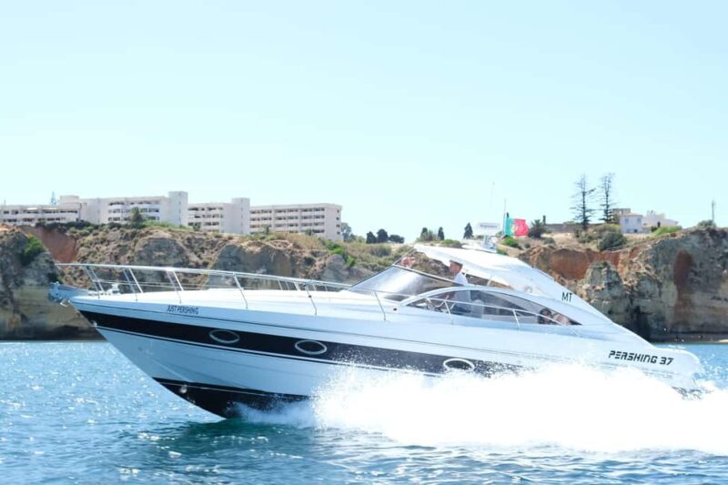Lagos: Private Yacht Cruise along Algarve Coastline - The Crew and Service