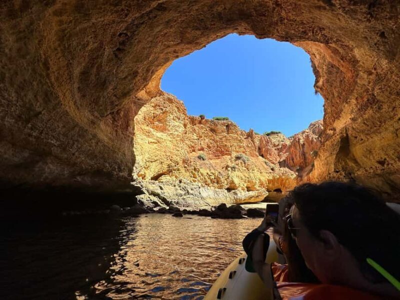 Lagos: Sunrise at Benagil Cave - A magical morning - Key Points