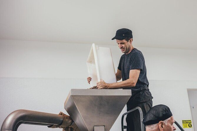 Lahaina Maui Ku'ia Estate Chocolate Factory Experience - Lahaina Maui Kuia Estate Chocolate Factory Experience: A Detailed Look