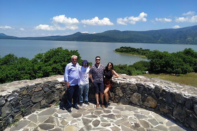 Lake Chapala Tour: Mezcala Island & Ajijic with a Local Expert - Key Points