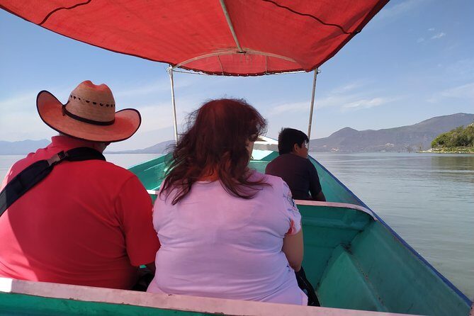 Lake Chapala Tour: Mezcala Island & Ajijic with a Local Expert - Who Should Consider This Tour?